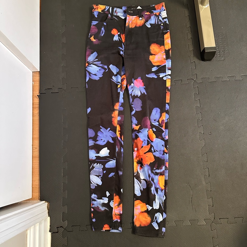 Marciano floral denim pants!